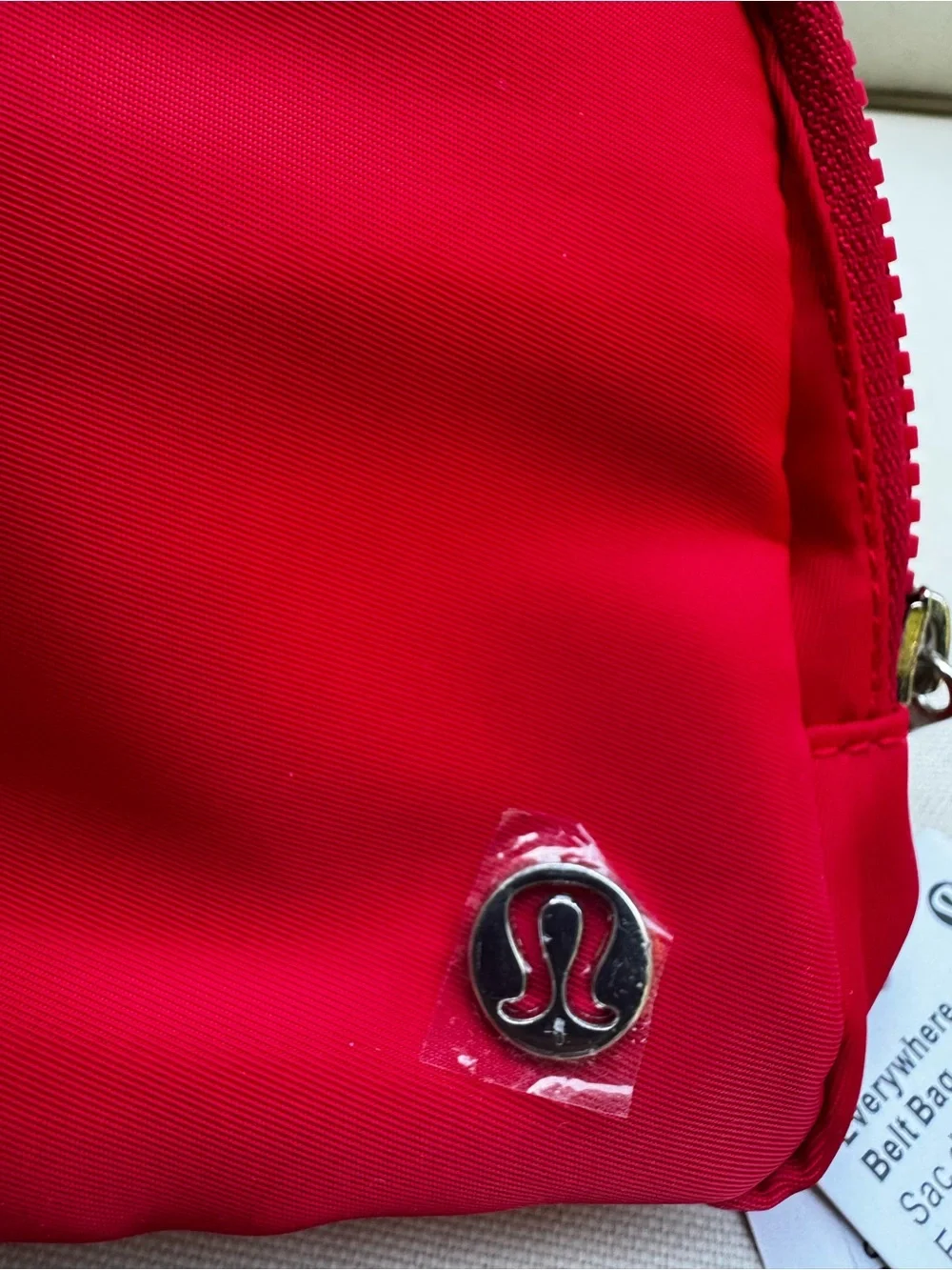 Lululemon 1 L red belt bag silver accents - Picture 9 of 13